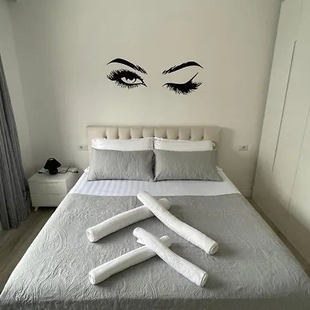 Skanderbeg View Τίρανα