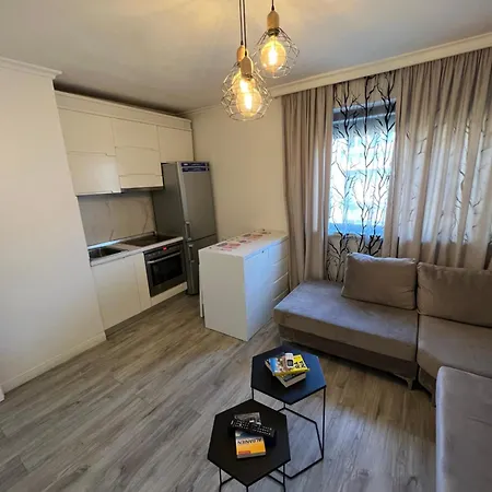 Skanderbeg View Τίρανα